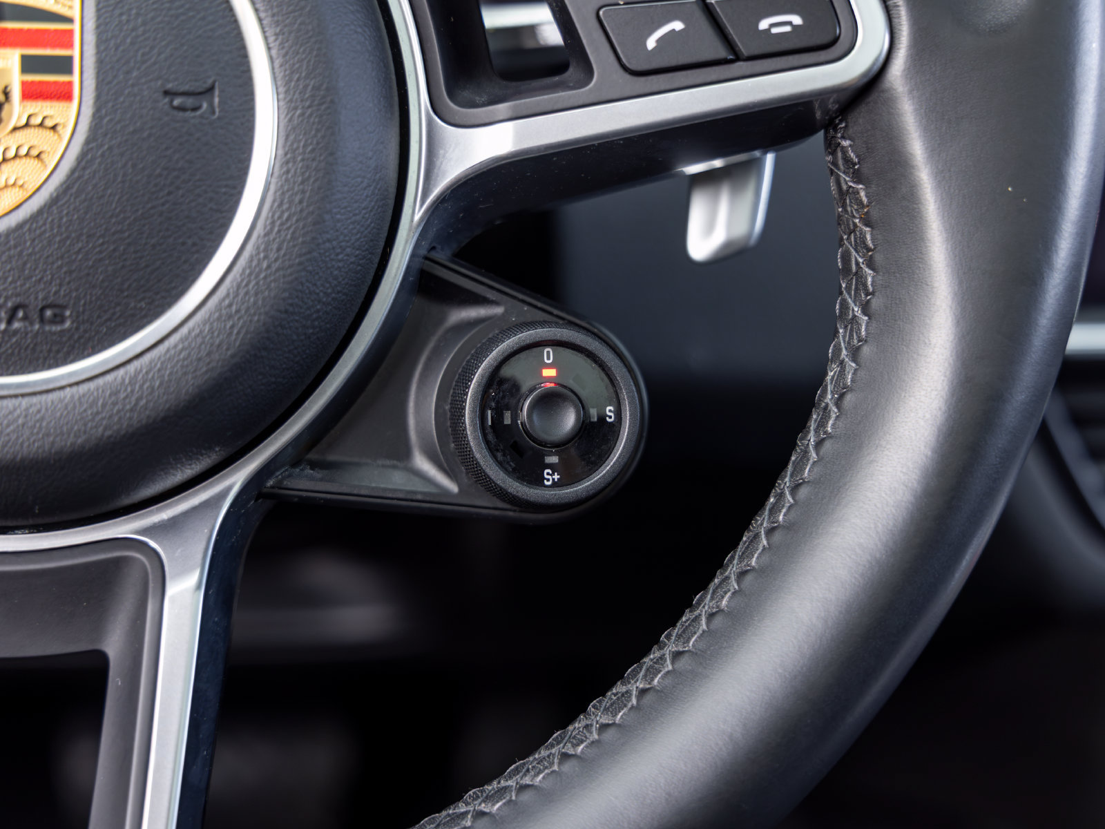 Certified 2022 Porsche Cayenne Platinum Edition AWD/4WD image 41