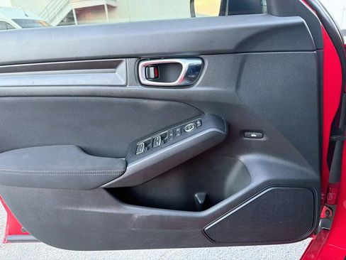 Used 2023 Honda Civic Sport image 17
