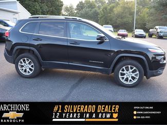 Used 2017 Jeep Cherokee Latitude w/ Comfort/Convenience Group AWD/4WD video 1