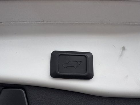 Used 2020 Toyota RAV4 XSE image 34