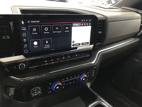 Used 2023 GMC Sierra 1500 SLT image 18