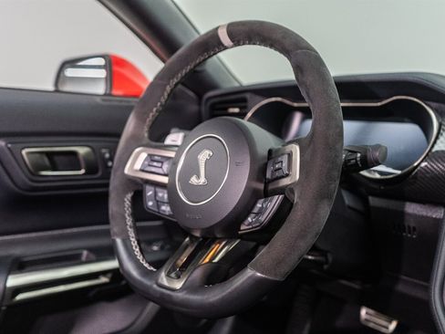 Used 2022 Ford Mustang Shelby GT500 w/ Carbon Fiber Track Pack image 62