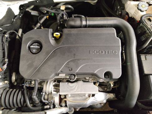 Used 2024 Chevrolet Malibu LT image 30