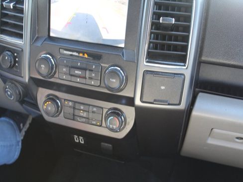 Used 2019 Ford F150 XLT w/ XTR Package image 14