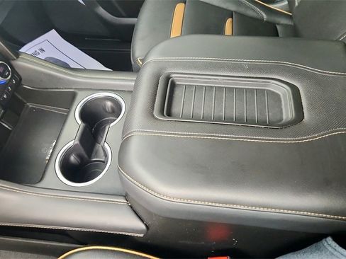 Used 2023 GMC Yukon AT4 w/ Technology Package image 18