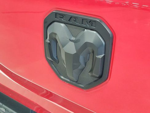Used 2023 RAM 1500 Big Horn AWD/4WD image 7