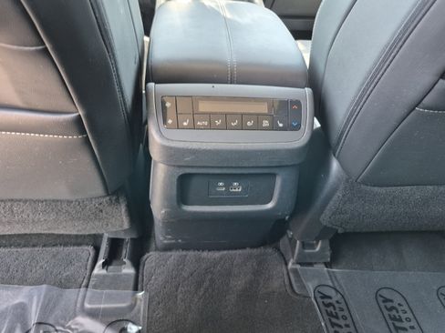 Certified 2024 Nissan Pathfinder SL w/ SL Premium Package AWD/4WD image 17