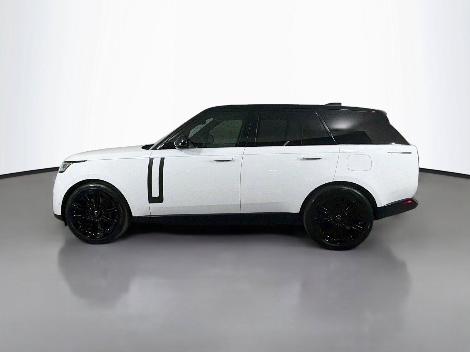 Certified 2025 Land Rover Range Rover SE AWD/4WD image 8