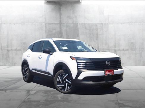 New 2026 Nissan Kicks SV FWD image 2
