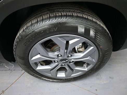 Certified 2024 Kia Seltos LX image 15