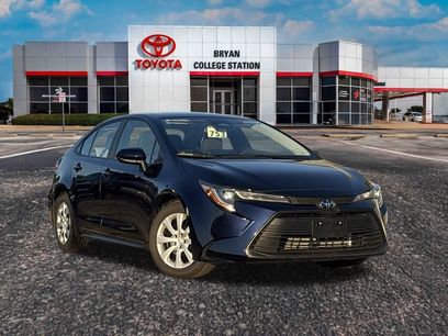 Used 2025 Toyota Corolla LE