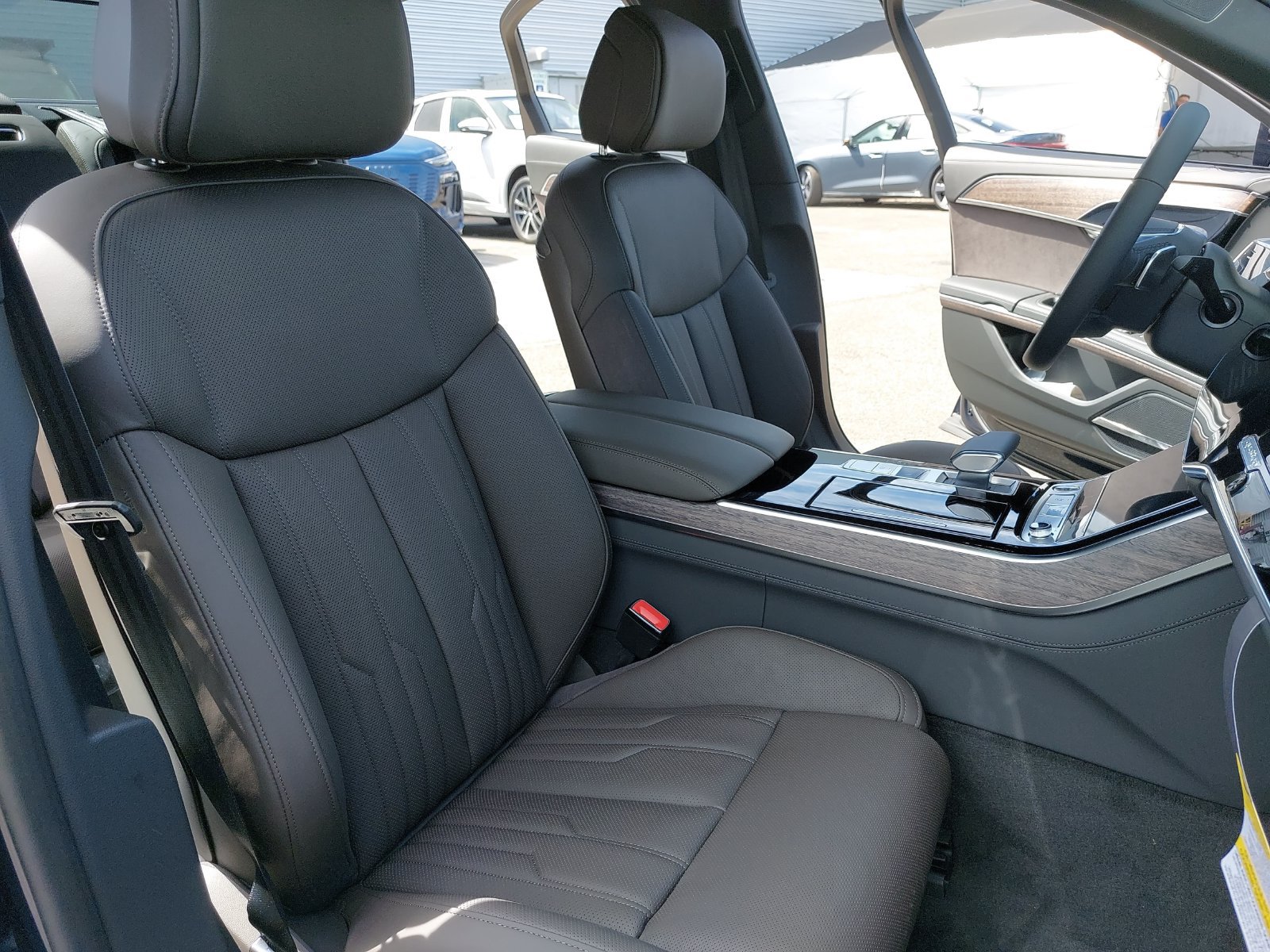 New 2026 Audi A8 L 3.0T AWD/4WD image 10