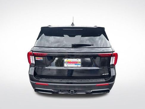 Used 2025 Ford Explorer ST-Line w/ ST-Line Street Pack AWD/4WD image 4