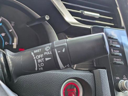 Used 2019 Honda Civic EX image 11