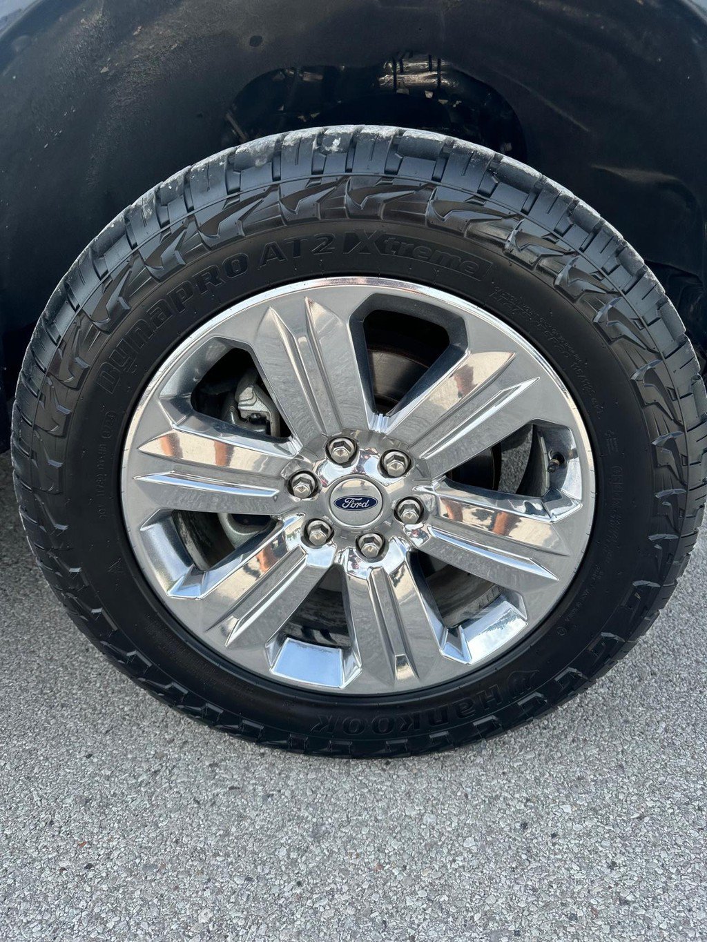 Used 2020 Ford F150 Lariat w/ Equipment Group 502A Luxury AWD/4WD image 16