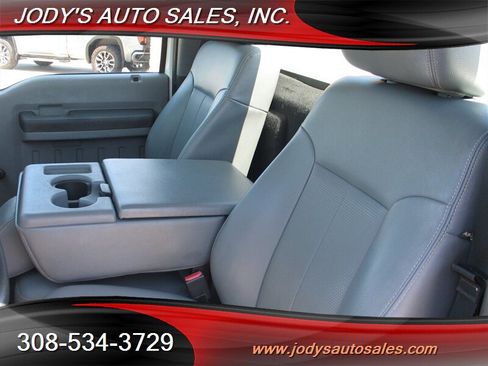 Used 2013 Ford F250 XL image 5