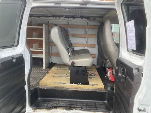 Used 2021 GMC Savana 2500 w/ Driver Convenience Package image 25