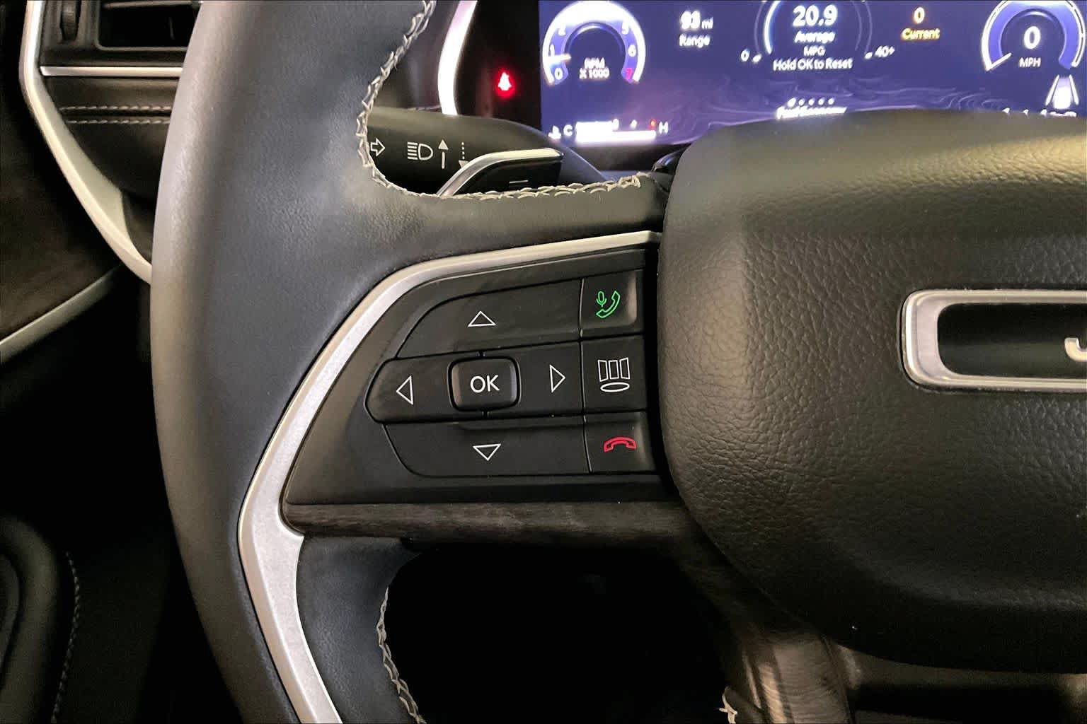 Used 2023 Jeep Grand Cherokee Limited RWD image 21