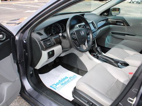 Used 2016 Honda Accord EX-L image 3