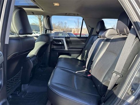 Used 2016 Toyota 4Runner Limited image 19