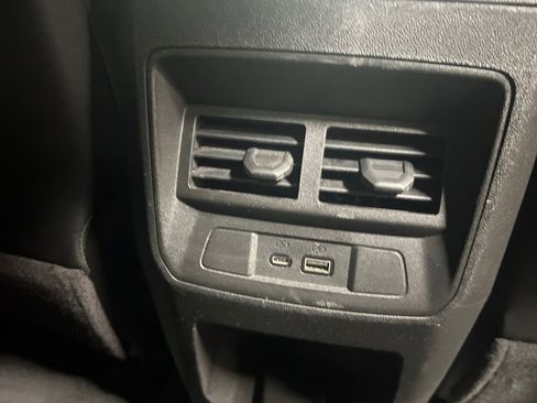 Used 2023 Chevrolet Colorado Z71 w/ Z71 Convenience Package 2 image 18