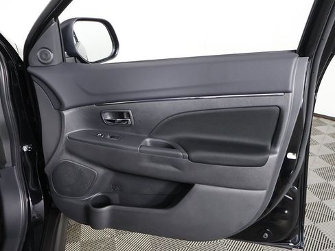 New 2025 Mitsubishi Outlander Sport ES image 18