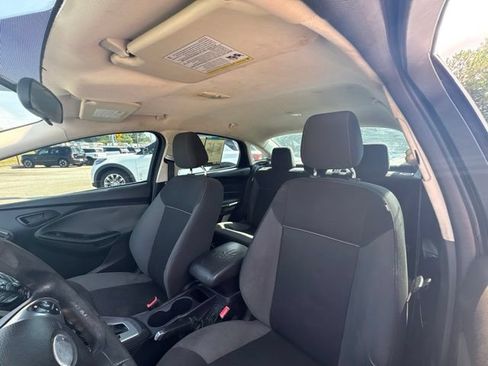 Used 2012 Ford Focus SE FWD image 26