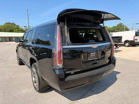 Used 2016 Cadillac Escalade ESV Premium AWD/4WD image 11