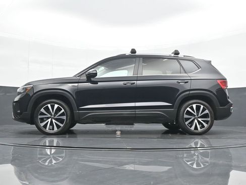 Used 2022 Volkswagen Taos SE image 18