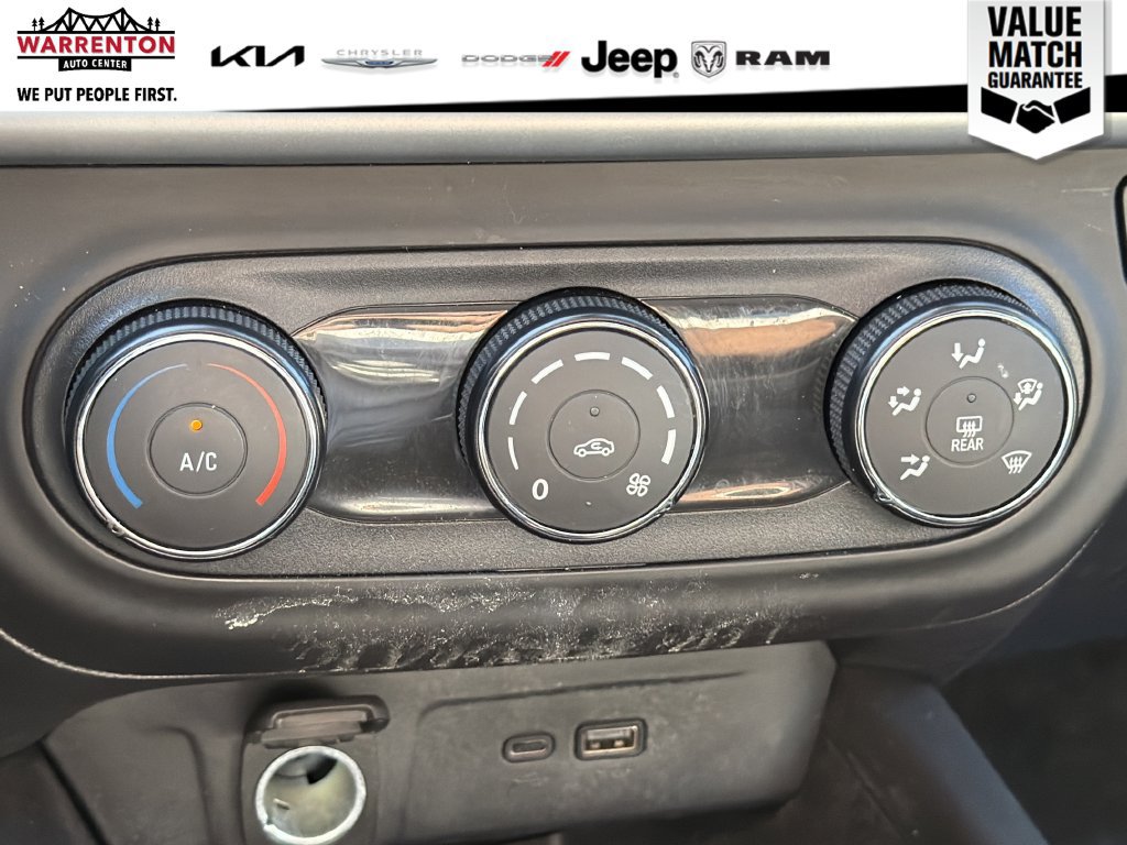 Used 2024 Chevrolet Trax LS FWD image 25