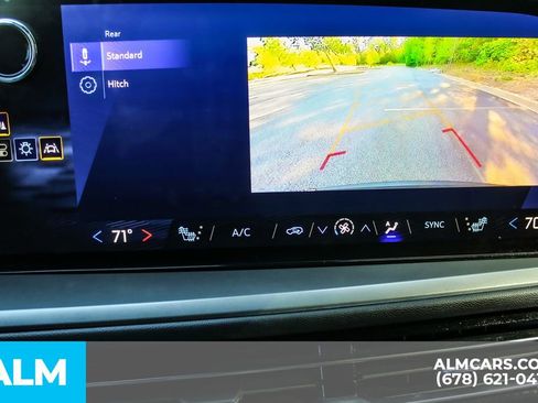Used 2025 Chevrolet Traverse LT AWD/4WD image 33