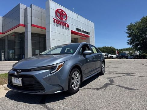 Used 2026 Toyota Corolla LE FWD image 1
