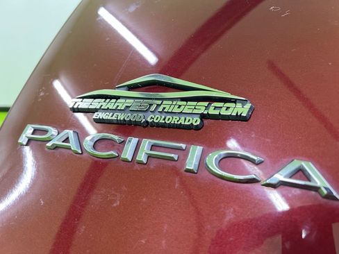 Used 2019 Chrysler Pacifica Touring-L FWD image 12