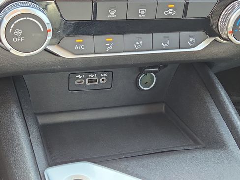 Used 2025 Nissan Altima 2.5 SV AWD/4WD image 30