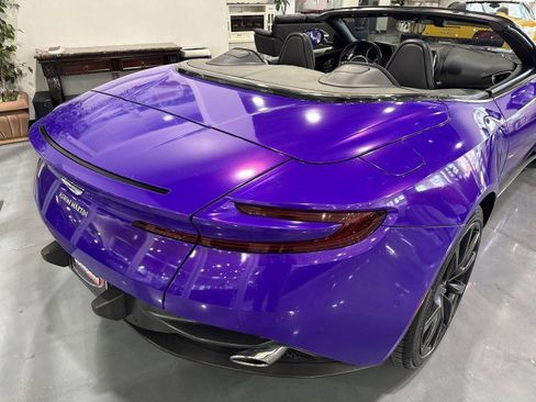 Used 2019 Aston Martin DB11 Volante image 41