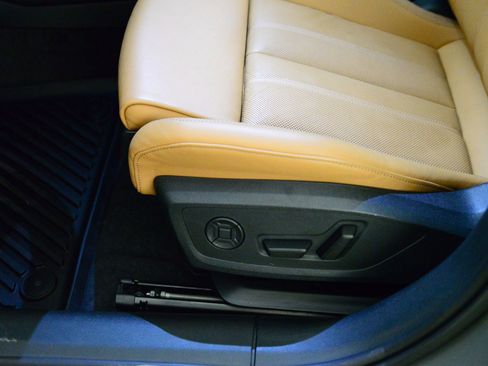 Certified 2025 Audi A5 2.0T Premium Plus w/ Premium Plus image 25