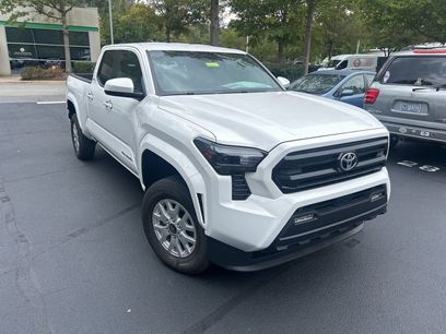 New 2025 Toyota Tacoma SR5