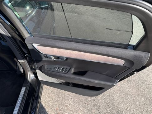 Used 2023 Volvo S90 B6 Plus AWD/4WD image 37