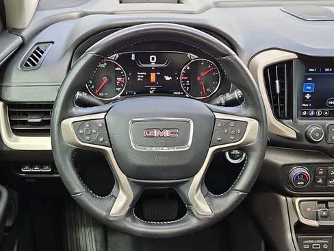 Used 2022 GMC Terrain Denali w/ Denali Premium Package AWD/4WD image 21