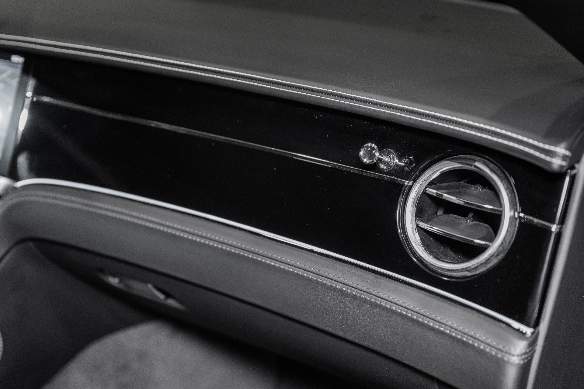 Certified 2020 Bentley Continental GT AWD/4WD image 44