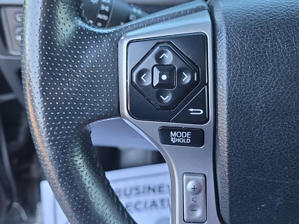 Used 2017 Toyota 4Runner Limited AWD/4WD image 18
