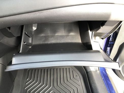 Used 2018 Nissan Rogue SL FWD image 30