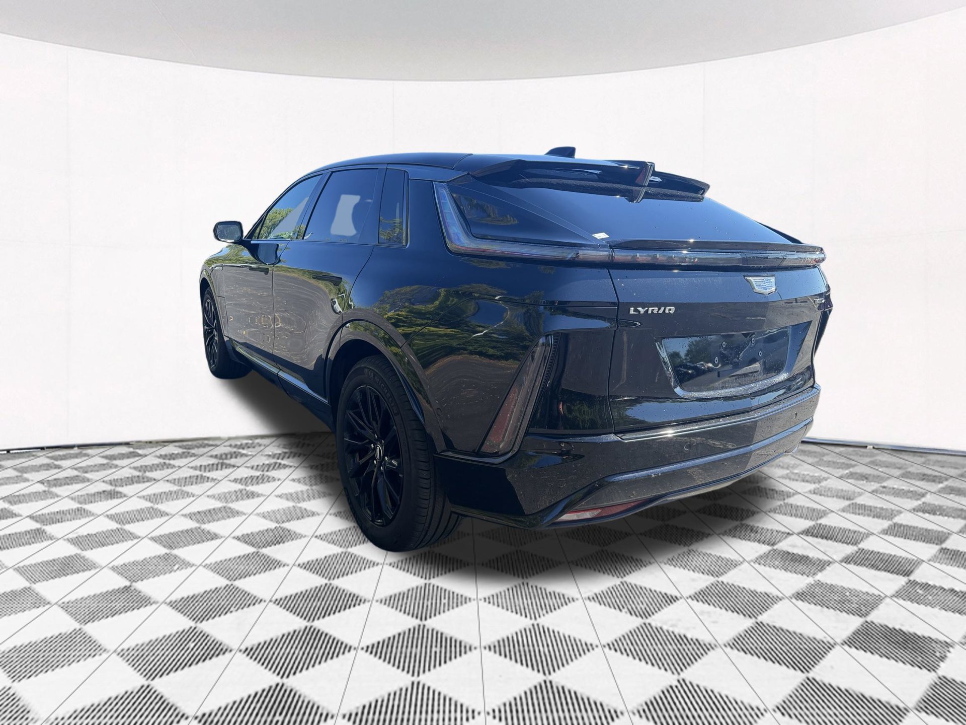 Used 2024 Cadillac Lyriq Sport AWD/4WD image 5