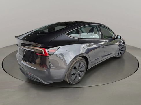 Used 2024 Tesla Model 3 Standard Range RWD image 5