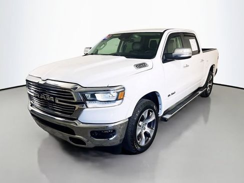 Used 2022 RAM 1500 Laramie AWD/4WD image 3