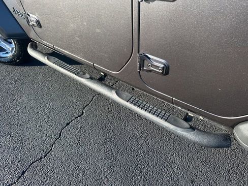 Used 2021 Jeep Wrangler Unlimited Sport image 32