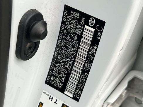 Used 2022 Toyota Prius LE FWD image 26
