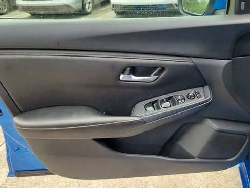 Used 2024 Nissan Sentra SV FWD image 12