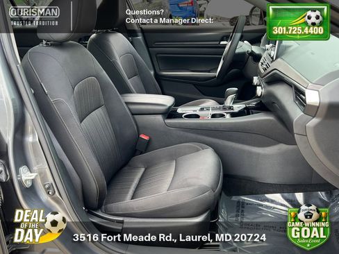Used 2024 Nissan Altima 2.5 SV AWD/4WD image 20