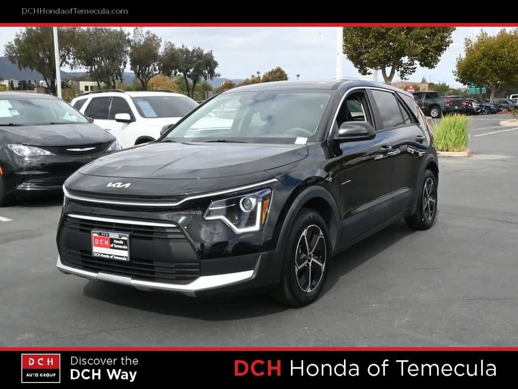 Used 2024 Kia Niro LX FWD image 1